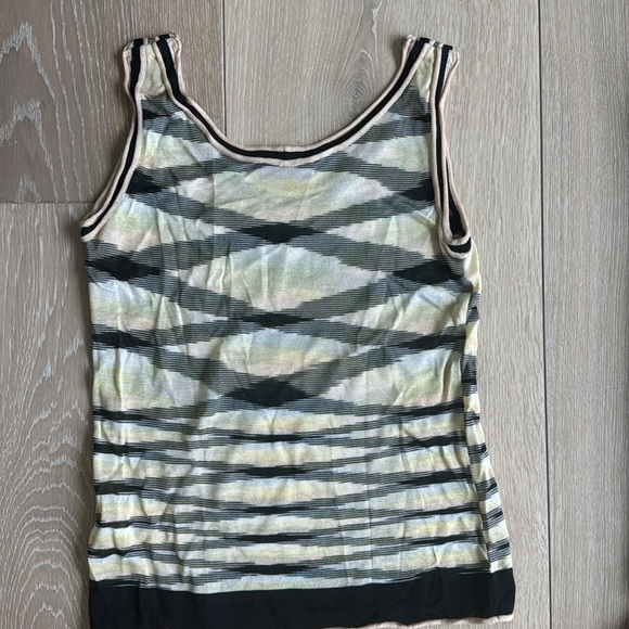 Missoni knit sleeveless top. Small/Medium size - Picture 3 of 3